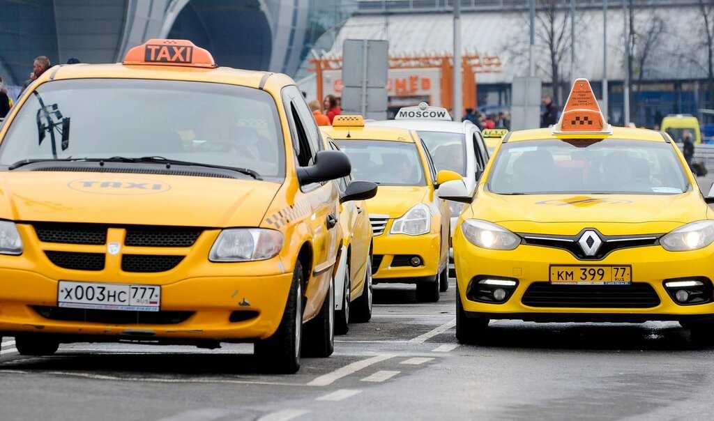 Топ 10 надёжных и комфортных авто для работы в такси — рейтинг на 2021 год