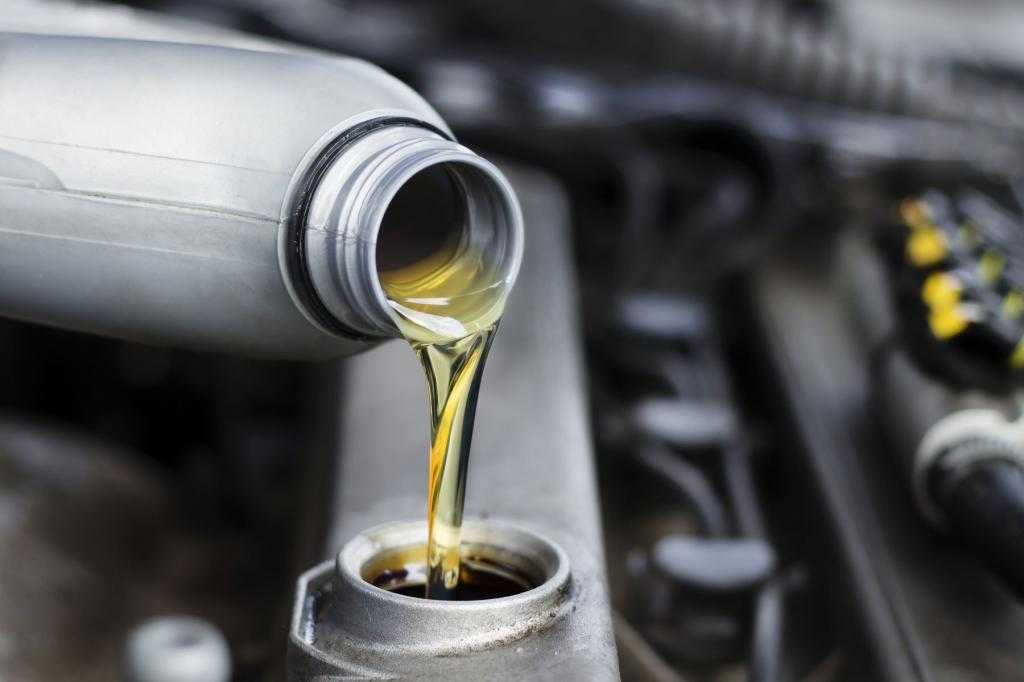 Повышенный расход масла в двигателе. причины «масложора» двс автомобиля | двигатель