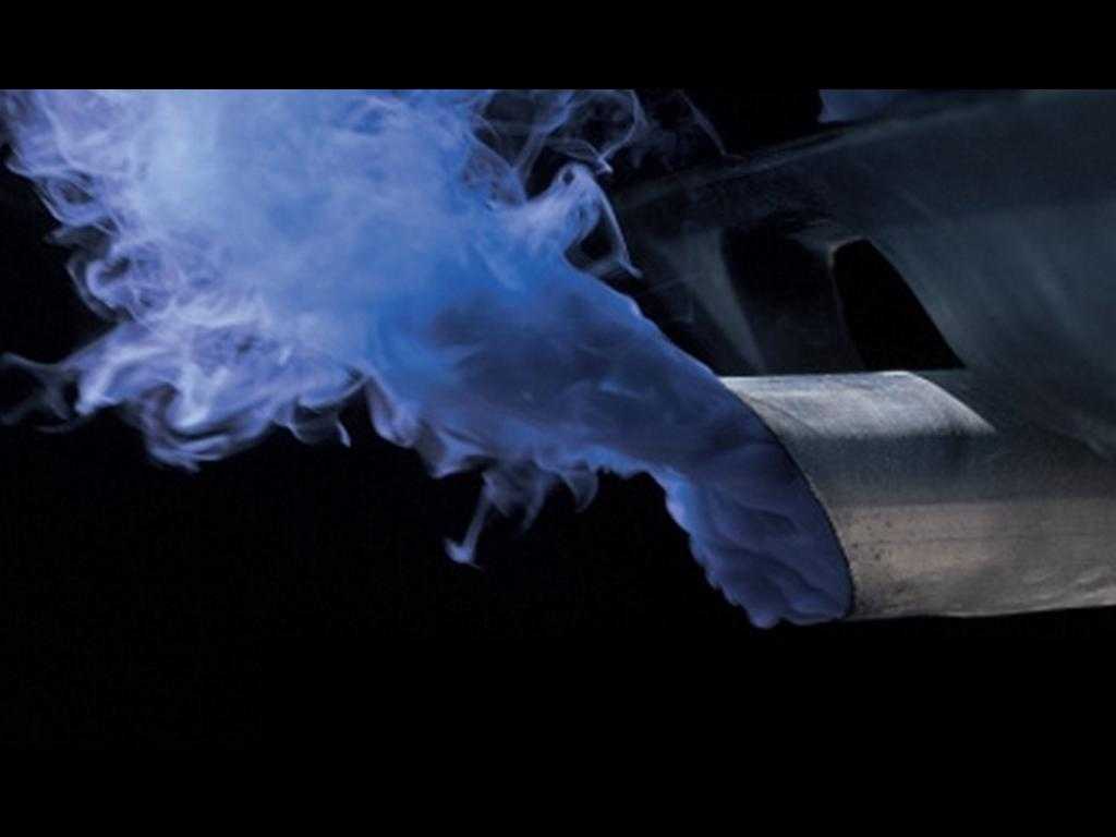 Все причины появления синего дыма из выхлопной трубы.