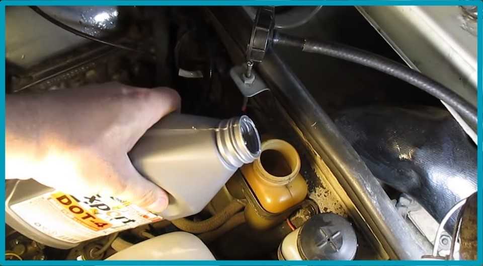 Прокачка тормозной системы автомобиля своими руками: инструкция