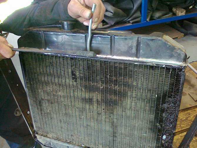 Самостоятельно ремонтируем радиатор охлаждения