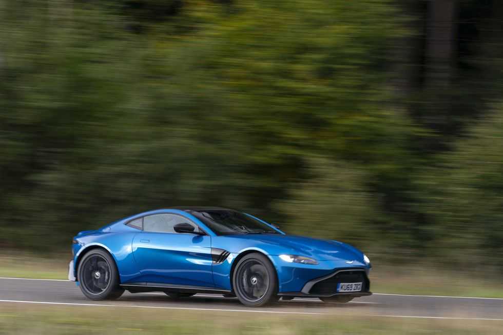 Aston martin vantage 2020-2021 цена, технические характеристики, фото и видео