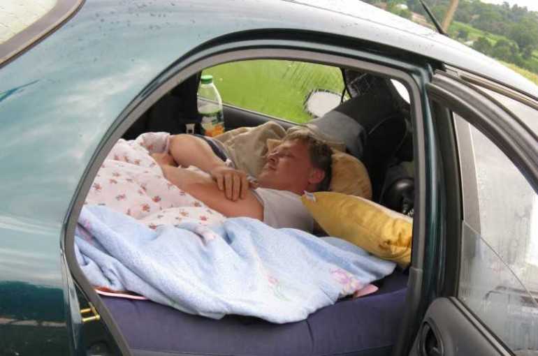 Как переночевать в автомобиле не менее комфортно и безопасно, чем в гостинице