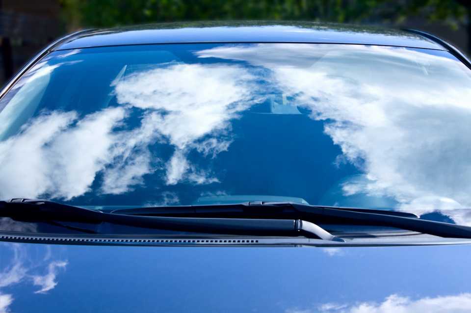 Какое лобовое стекло лучше: мнения экспертов и отзывы водителей