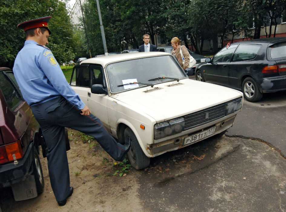 Инструкция properm.ru: как избавиться от брошенного во дворе автомобиля