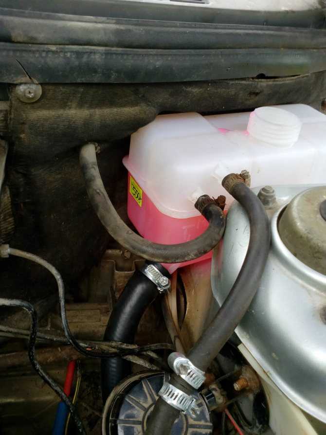 Как заменить тосол на ваз 2110: сколько литров тосола входит в систему охлаждения, инструкция по замене
