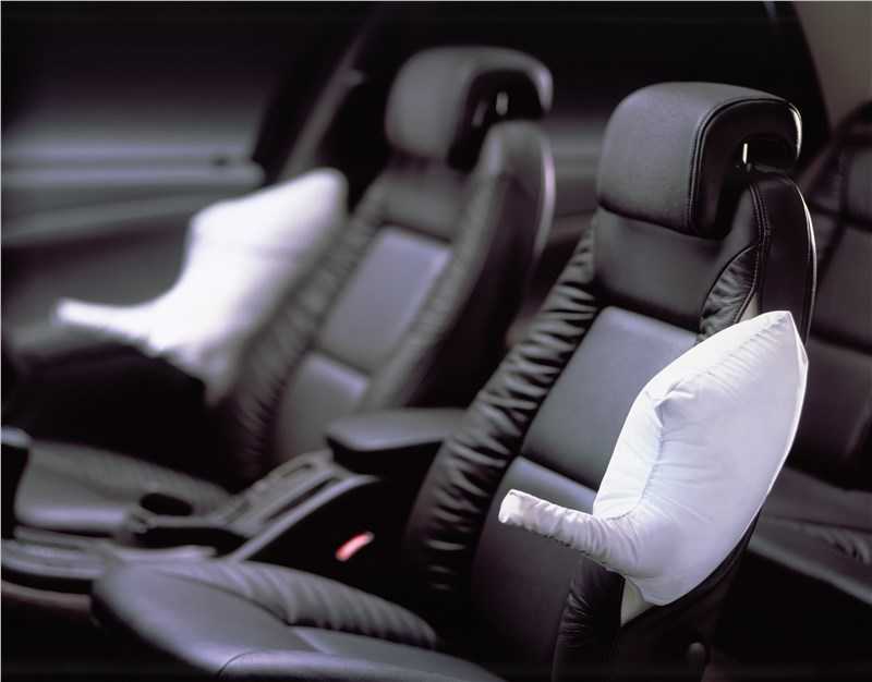 Устройство и принцип работы подушек безопасности в автомобиле